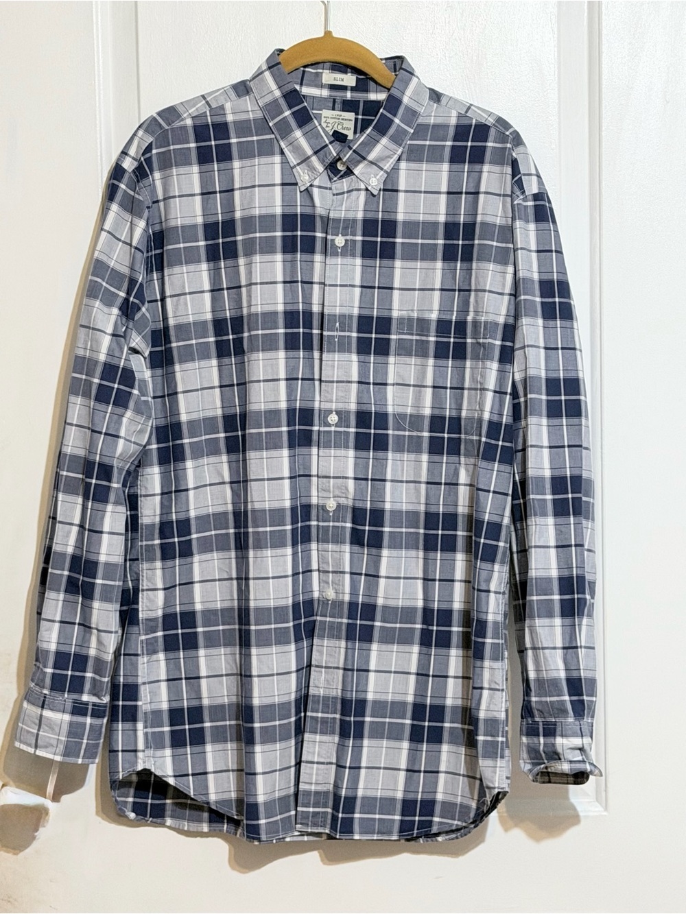 J. Crew Men's Navy and White Plaid Button-Down Shirt Slim fit